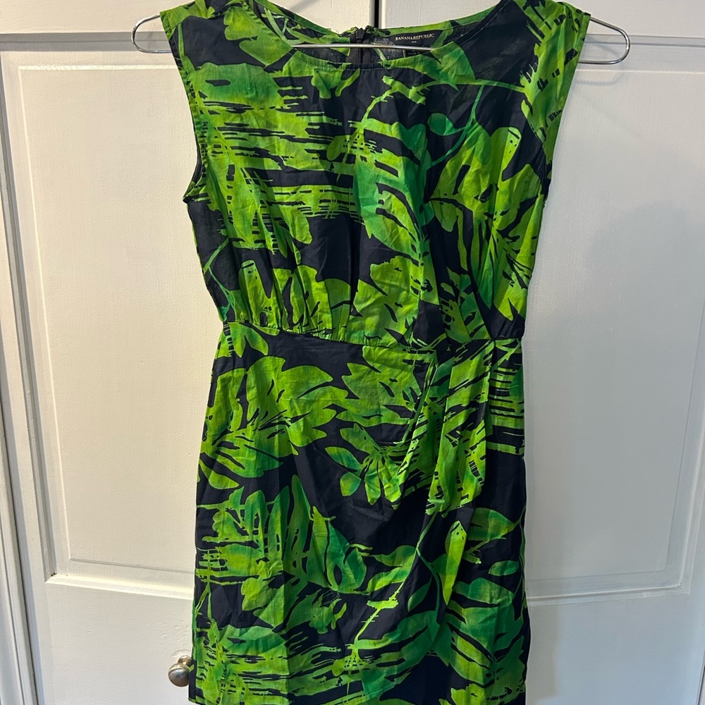 Banana Republic Green Leaf Print Midi Dress